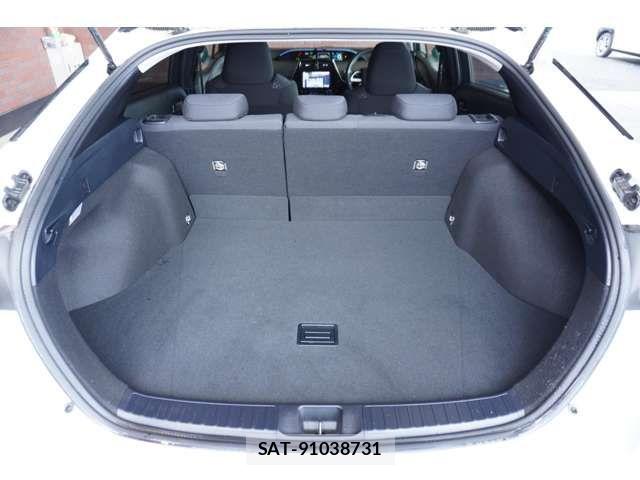 Toyota PRIUS 2016-11 6752894-7