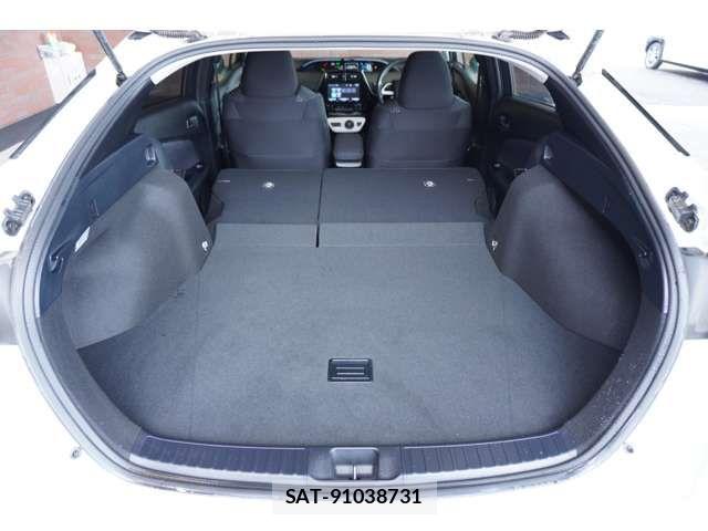 Toyota PRIUS 2016-11 6752894-8