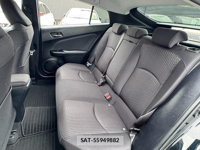 Toyota PRIUS 2017-03 6791414-11