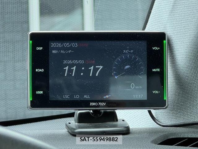 Toyota PRIUS 2017-03 6791414-26