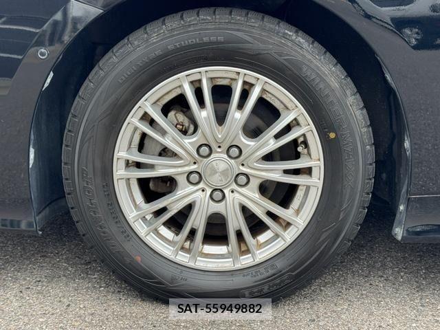 Toyota PRIUS 2017-03 6791414-7