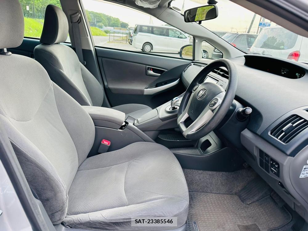 Toyota PRIUS 2010 6734646-11