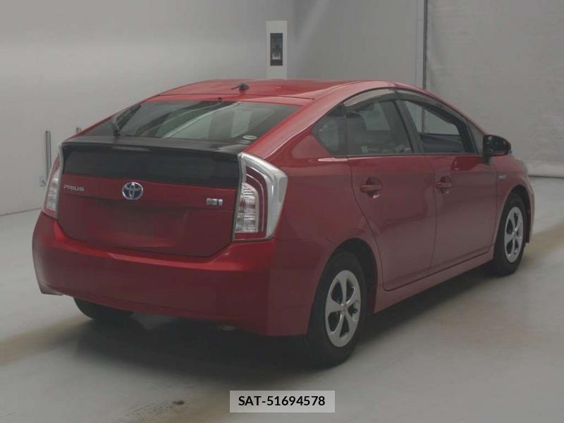 Toyota PRIUS 2013 6804904-1