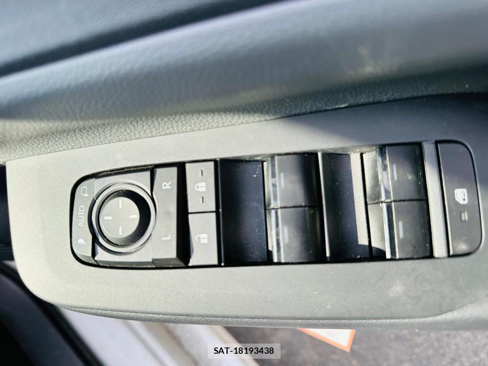 Toyota PRIUS 2023 6646574-21