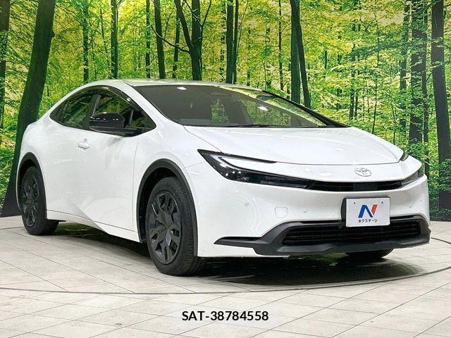 Toyota PRIUS 2023-06 6816596-15