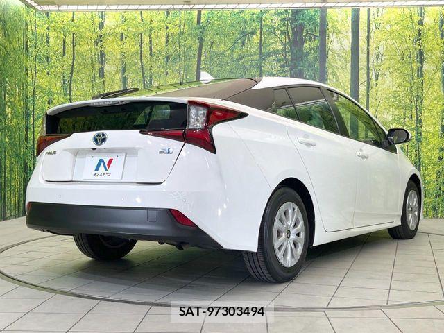 Toyota PRIUS 2020-11 6816611-16