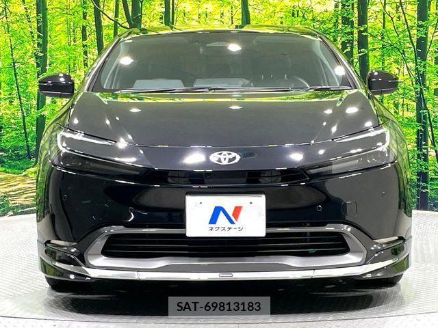 Toyota PRIUS 2023-12 6816582-15