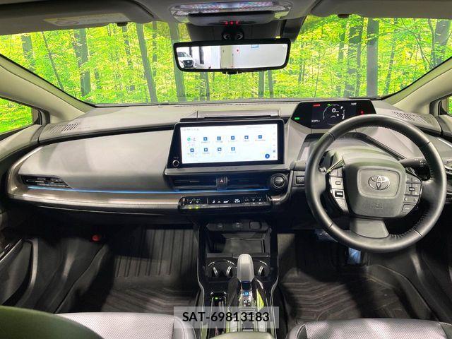 Toyota PRIUS 2023-12 6816582-1
