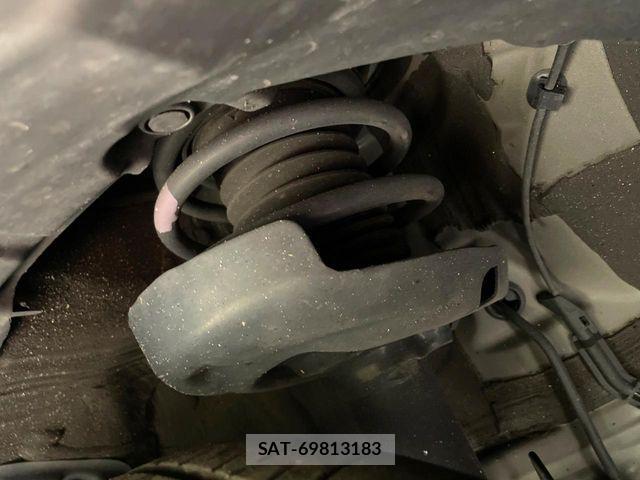 Toyota PRIUS 2023-12 6816582-19