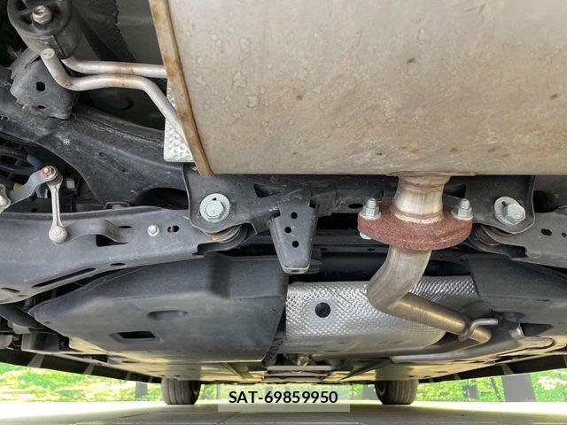 Toyota PRIUS 2018-06 6816609-18