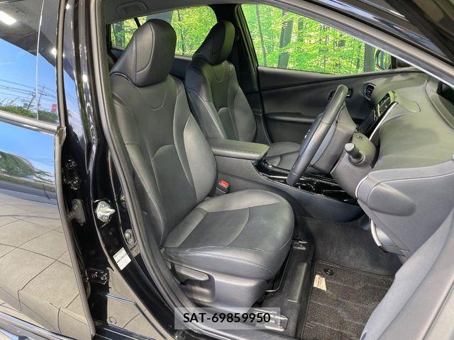 Toyota PRIUS 2018-06 6816609-7