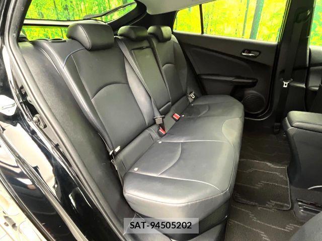 Toyota PRIUS 2016-06 6816616-9