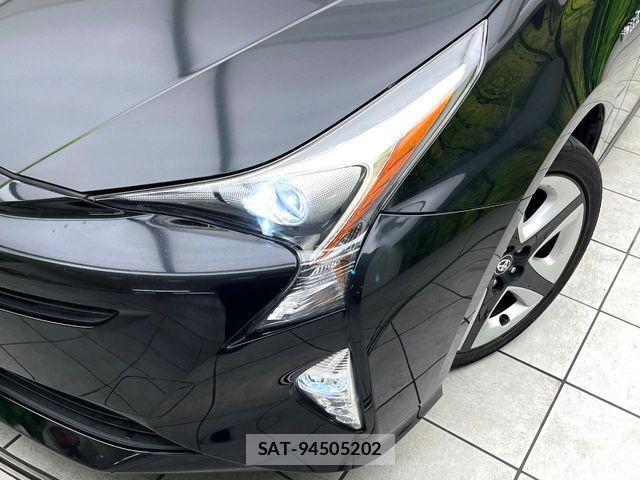 Toyota PRIUS 2016-06 6816616-11
