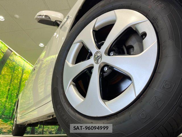 Toyota PRIUS 2013-11 6816651-12