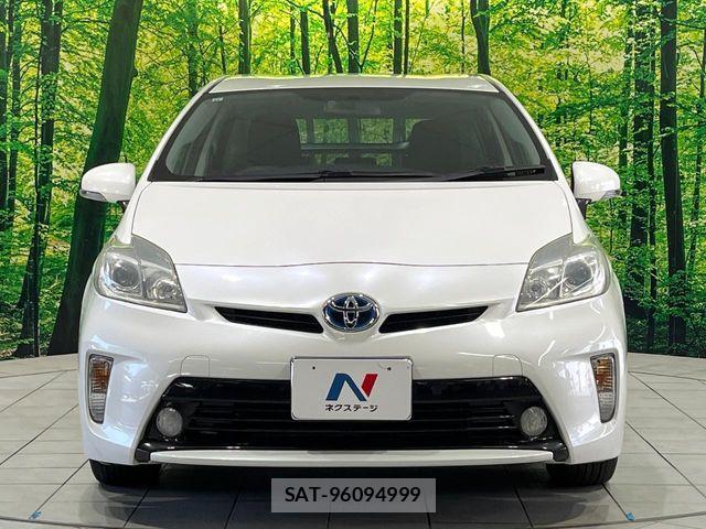 Toyota PRIUS 2013-11 6816651-13