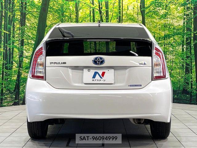 Toyota PRIUS 2013-11 6816651-14