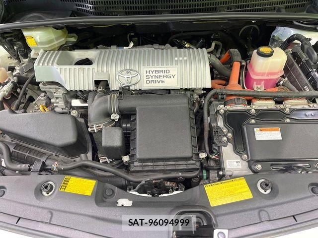 Toyota PRIUS 2013-11 6816651-17