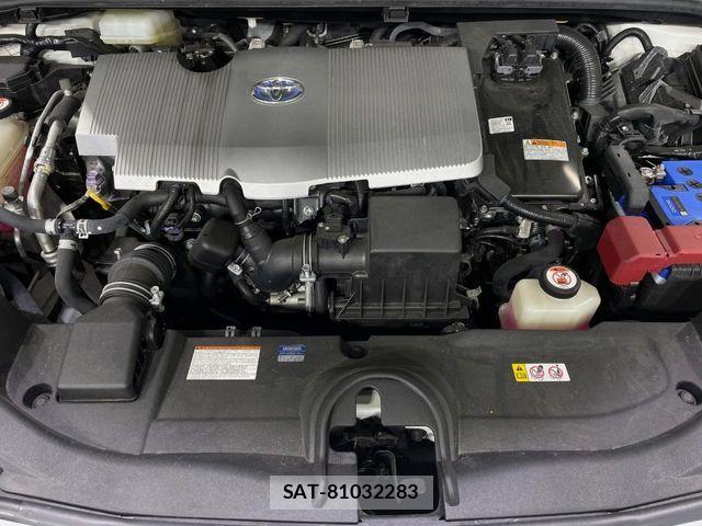 Toyota PRIUS 2017-06 6816608-17