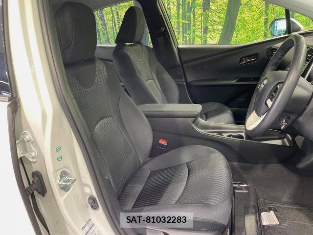 Toyota PRIUS 2017-06 6816608-7