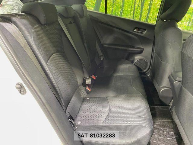 Toyota PRIUS 2017-06 6816608-8