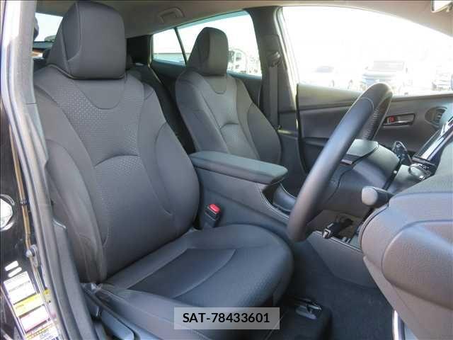 Toyota PRIUS 2019-09 6816612-16