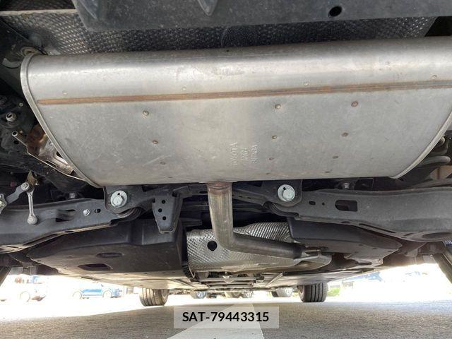 Toyota PRIUS 2019-04 6816600-17