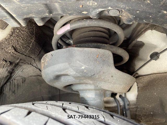 Toyota PRIUS 2019-04 6816600-19