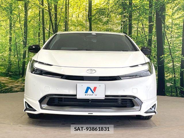 Toyota PRIUS 2024-08 6816591-13