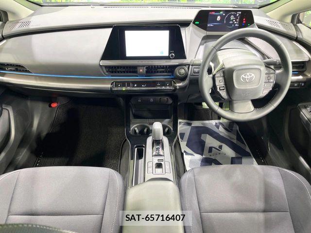Toyota PRIUS 2024-12 6816592-1