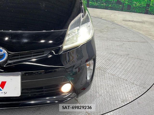 Toyota PRIUS 2013-01 6816655-11