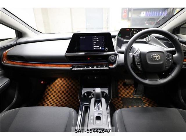 Toyota PRIUS 2023-02 6816590-1