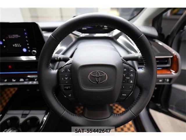 Toyota PRIUS 2023-02 6816590-19