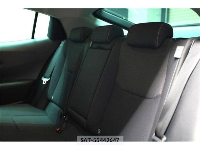 Toyota PRIUS 2023-02 6816590-28