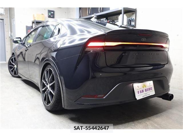 Toyota PRIUS 2023-02 6816590-7