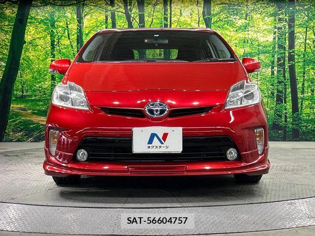 Toyota PRIUS 2014-02 6816662-13