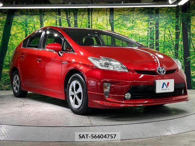 Toyota PRIUS 2014-02 6816662-15