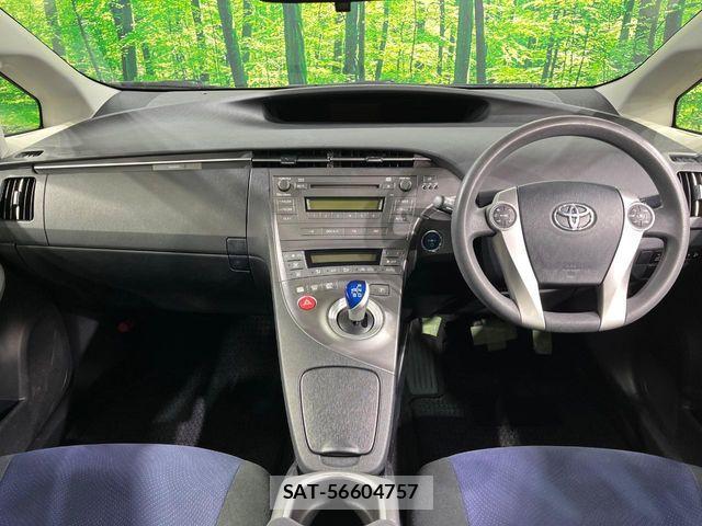 Toyota PRIUS 2014-02 6816662-1