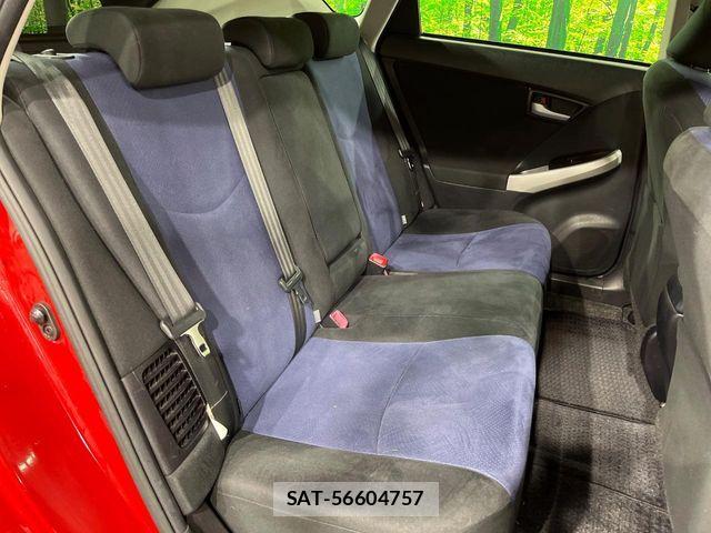 Toyota PRIUS 2014-02 6816662-8