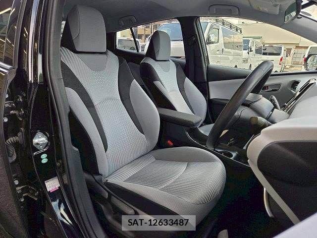 Toyota PRIUS 2016-01 6816604-10