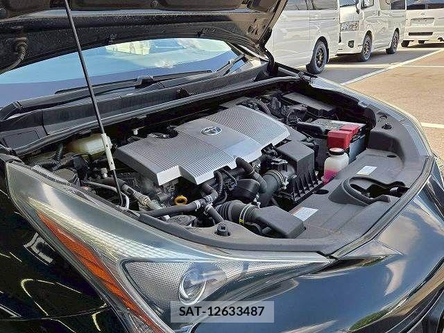 Toyota PRIUS 2016-01 6816604-17