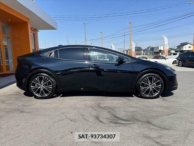 Toyota PRIUS 2025-01 6816581-10