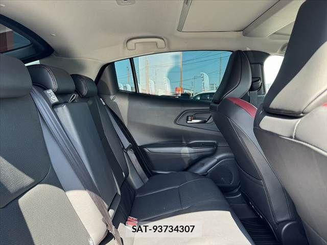 Toyota PRIUS 2025-01 6816581-16