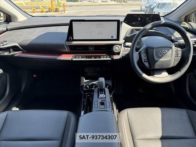 Toyota PRIUS 2025-01 6816581-1