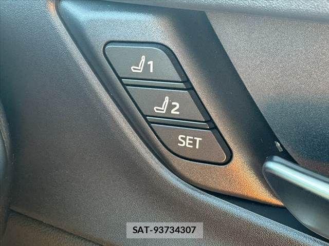 Toyota PRIUS 2025-01 6816581-23