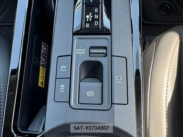 Toyota PRIUS 2025-01 6816581-25