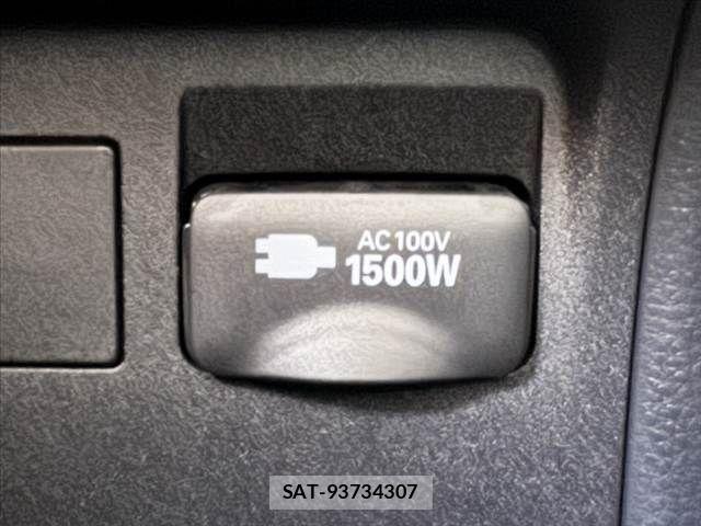 Toyota PRIUS 2025-01 6816581-29