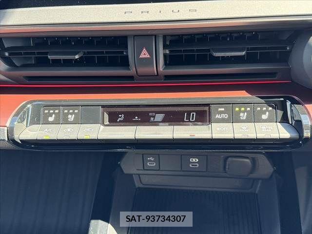 Toyota PRIUS 2025-01 6816581-5