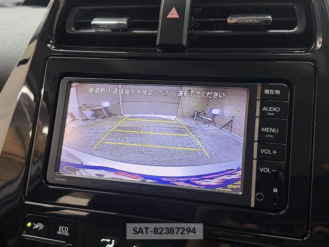 Toyota PRIUS 2016-06 6816634-12