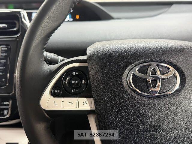 Toyota PRIUS 2016-06 6816634-14