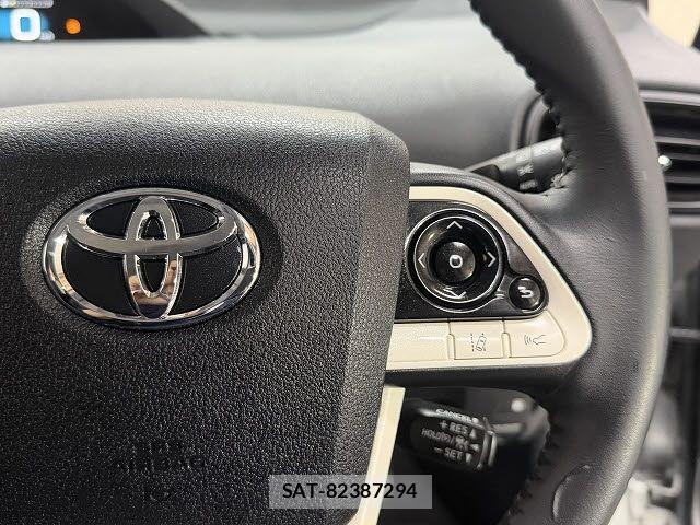 Toyota PRIUS 2016-06 6816634-15